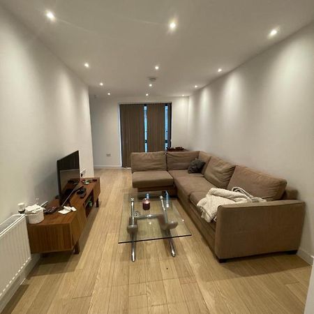 Amazing Apartment Moments Away From The Heart Of Londen Buitenkant foto