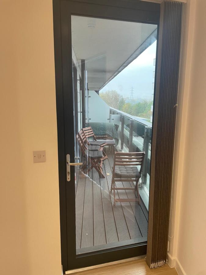 Amazing Apartment Moments Away From The Heart Of Londen Buitenkant foto