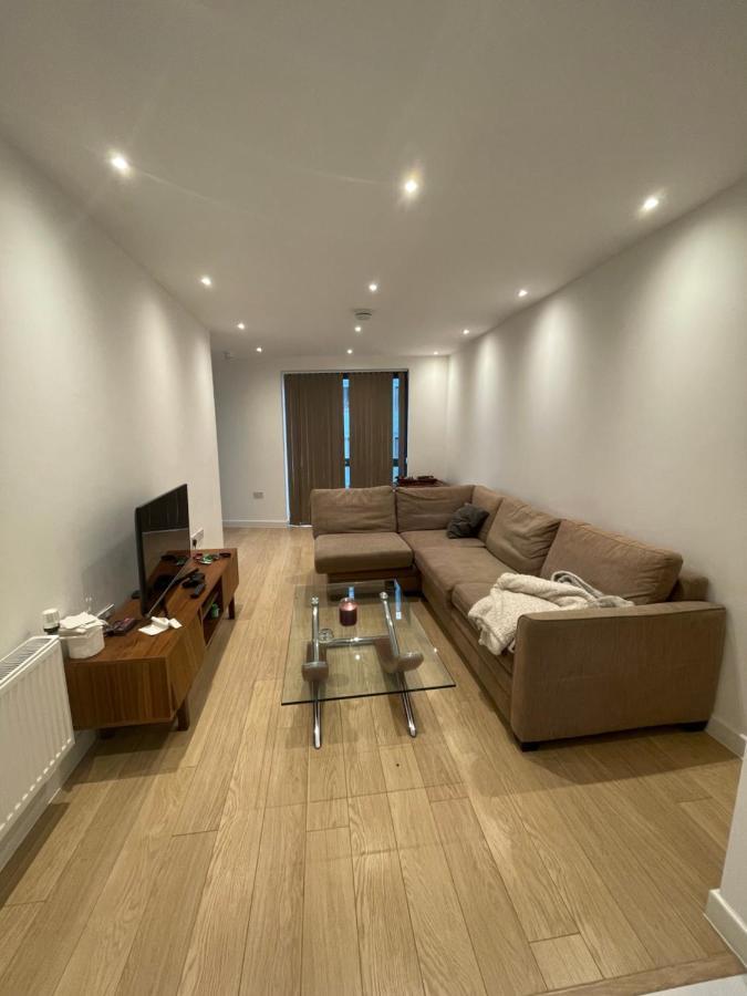 Amazing Apartment Moments Away From The Heart Of Londen Buitenkant foto