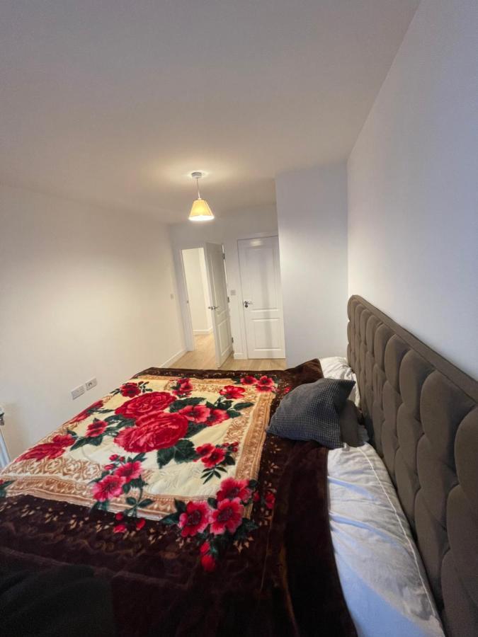 Amazing Apartment Moments Away From The Heart Of Londen Buitenkant foto
