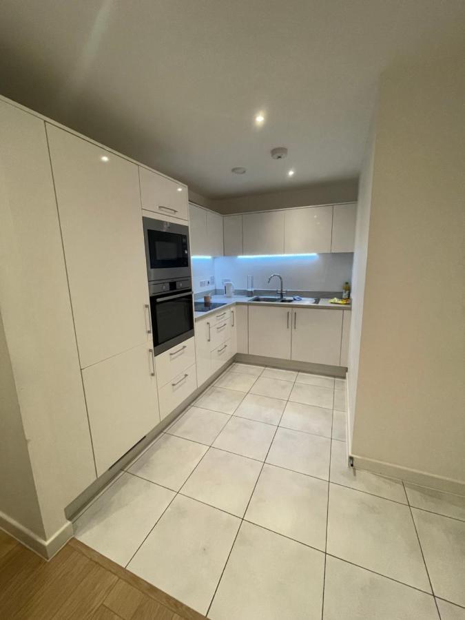 Amazing Apartment Moments Away From The Heart Of Londen Buitenkant foto
